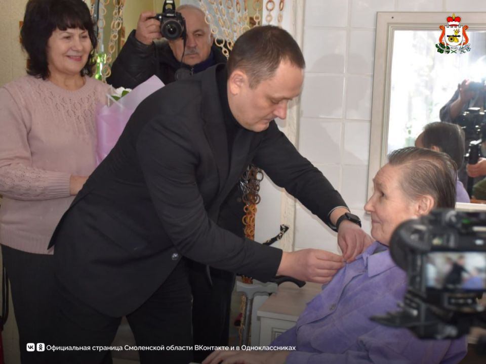 Жителям блокадного Ленинграда упростили порядок получения памятного знака