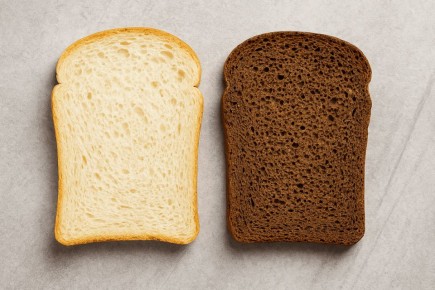 Какой хлеб полезнее: черный или белый?