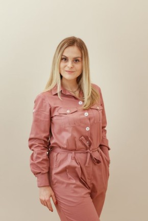 Когда стоит задуматься о чистке имплантов и как она влияет на долговечность улыбки