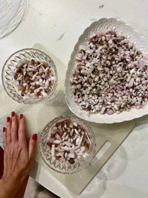 На кухнях страны сохраняется привычный набор новогодних блюд