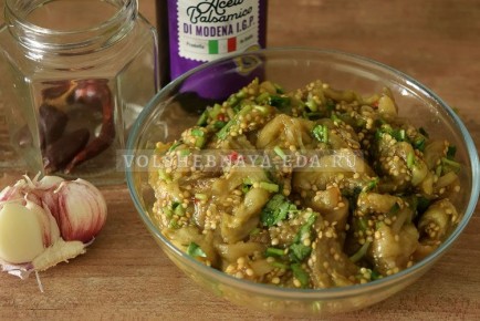 Сочная закуска из баклажанов, которую легко приготовить