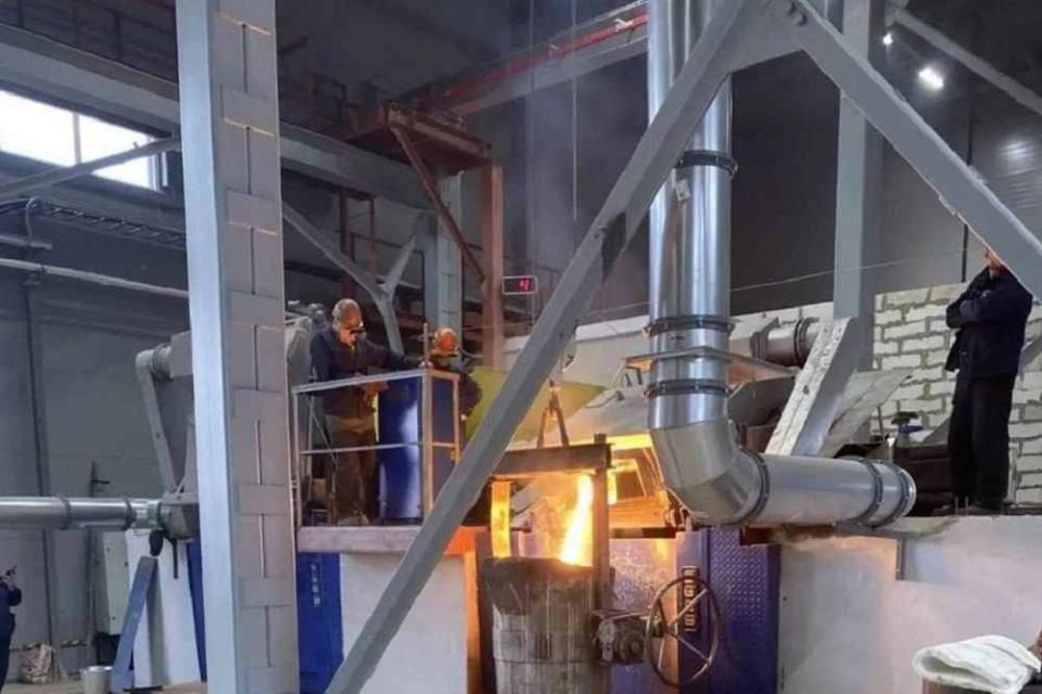 1 В Смоленской области модернизировали завод по производству чугунных люков и дождеприемников