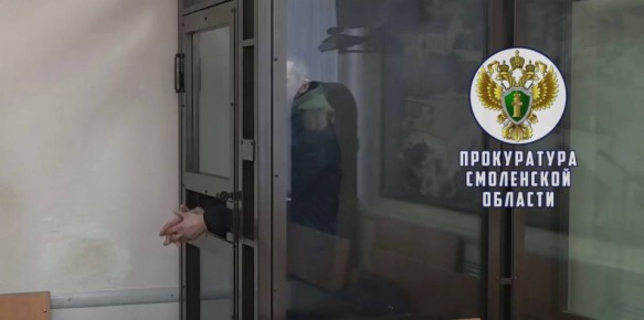С учетом позиции прокуратуры Ленинского района г. Смоленска суд заключил под стражу 35-летнего фигуранта уголовного дела об убийстве отца своей сожительницы