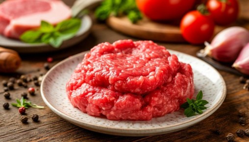 Как лед делает котлеты и пельмени сочнее: секреты идеального фарша