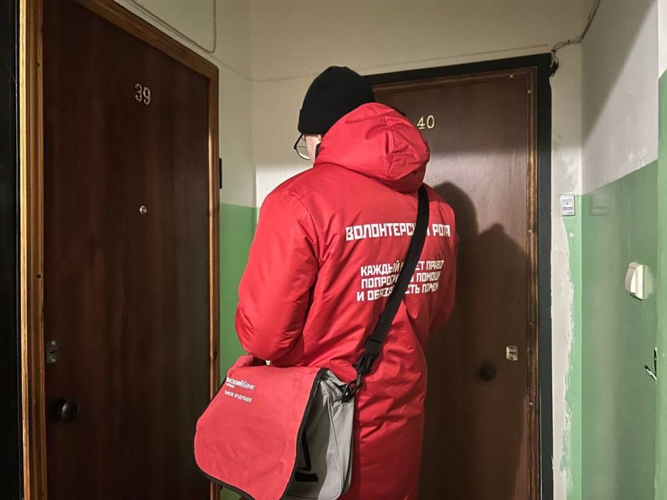 Смоленск своих не бросает: волонтеры вышли на помощь жителям домов, где отключено теплоснабжение