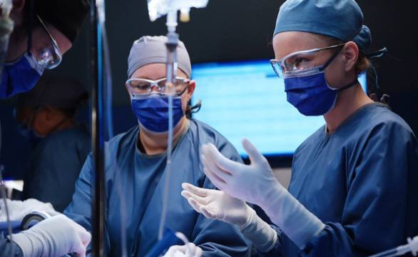 Зарплаты медиков в 2026: как изменится доход и что проверить прямо сейчас