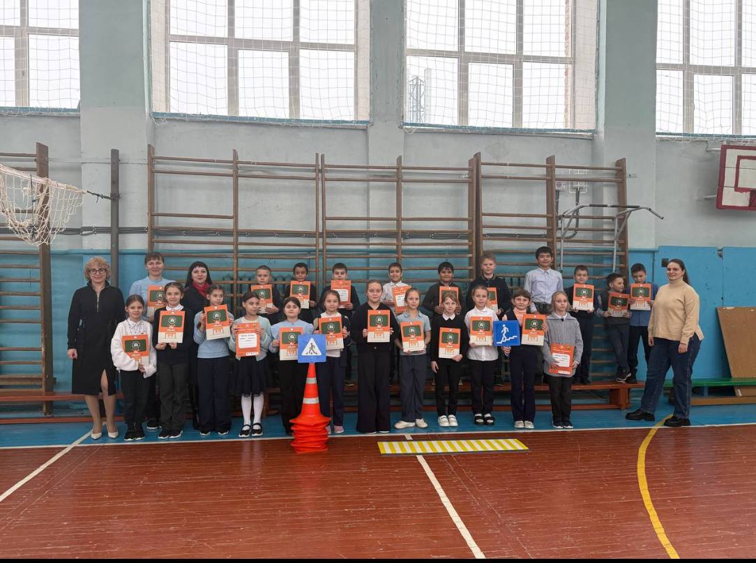 Урок дорожной безопасности для школьников прошел в Дорогобужском муниципальном округе