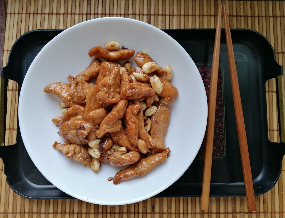 Рецепт курицы «Кунг Пао», который покорит ваше сердце всего за 20 минут!