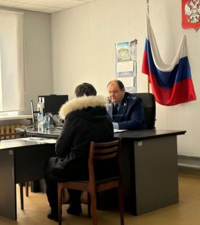 Заместитель прокурора Смоленской области Иван Чернеев провел личный прием граждан в Рославльском муниципальном округе