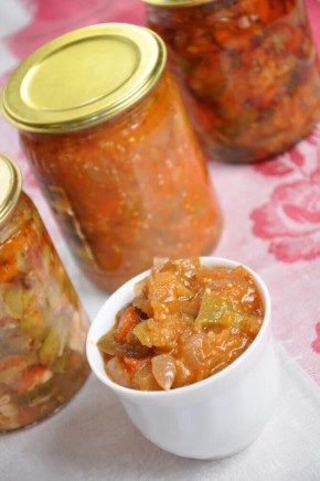 Пикантный салат на зиму: идеальное сочетание овощей