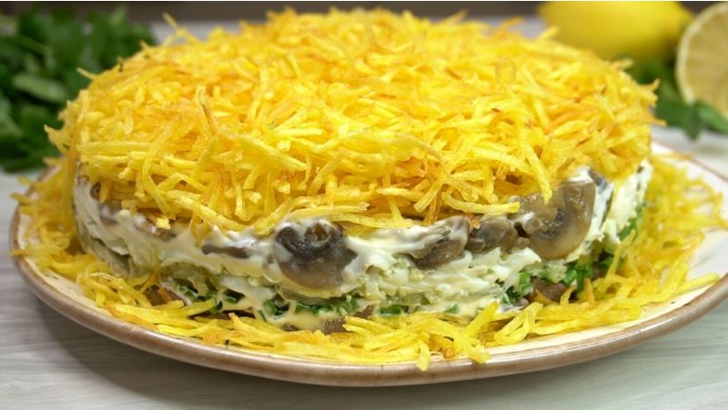 Салат "Солнышко": праздничный хит для вашего стола!