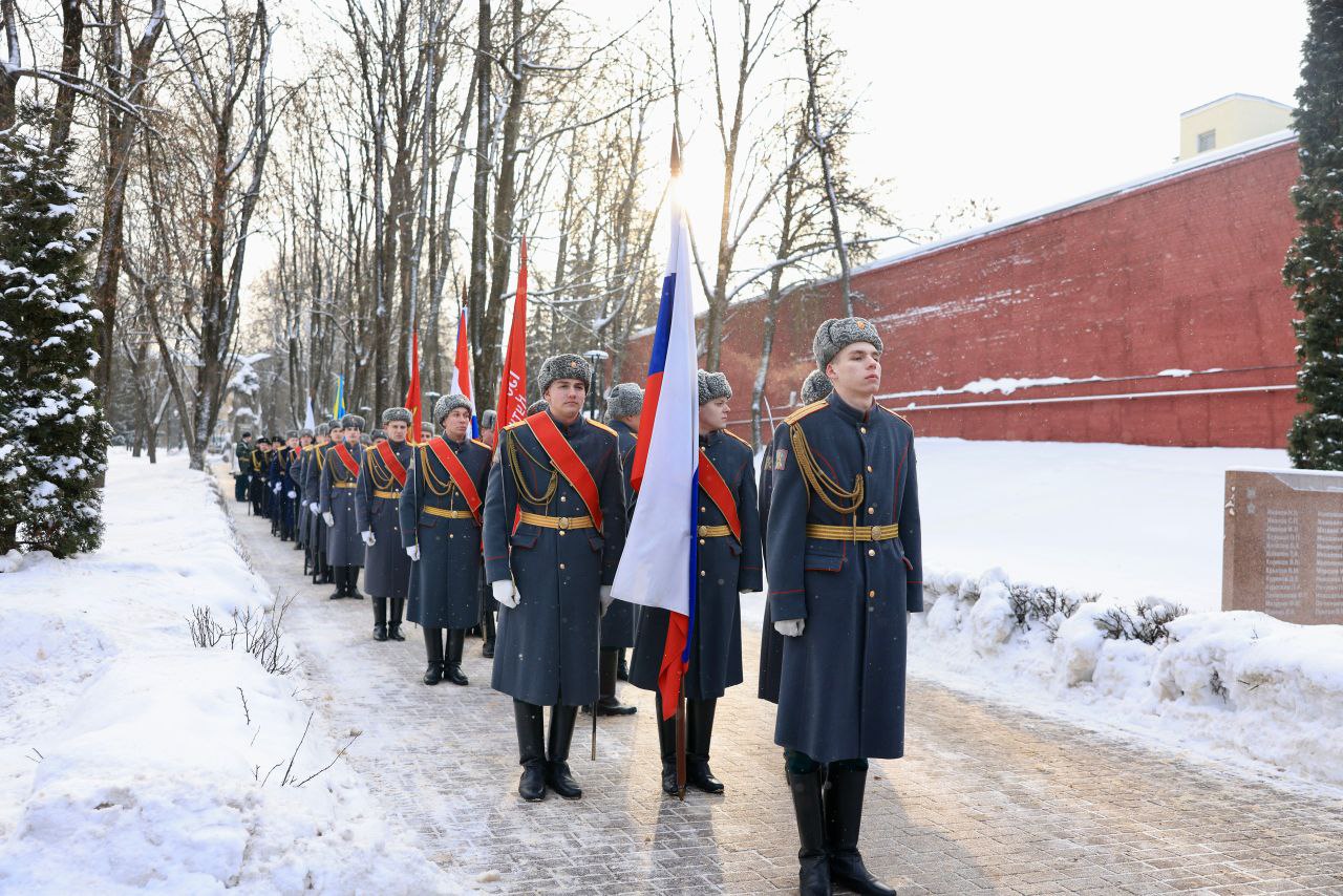 Артём Туров: Накануне Дня защитника Отечества в городе-герое Смоленске состоялся торжественный митинг