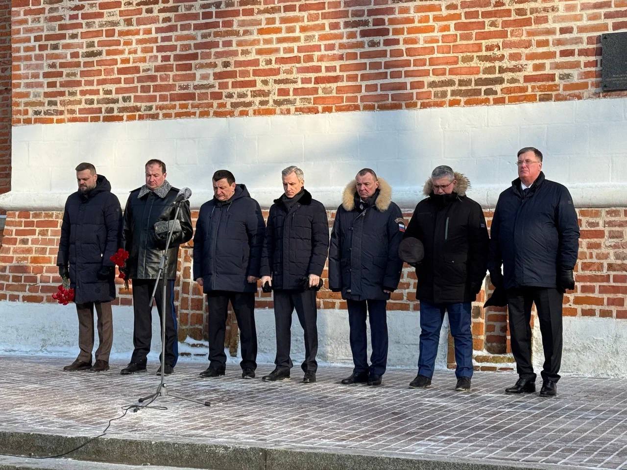 Александр Новиков: Открыли празднование предстоящего Дня защитника Отечества торжественным митингом в сквере Памяти Героев Александр Новиков: Открыли празднование предстоящего Дня защитника Отечества торжественным митингом в сквере Памяти Героев