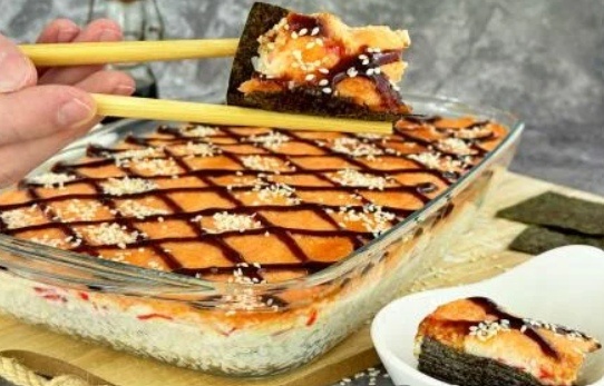 Ленивые суши-пирог с крабовыми палочками: секрет вкусного ужина за 55 минут