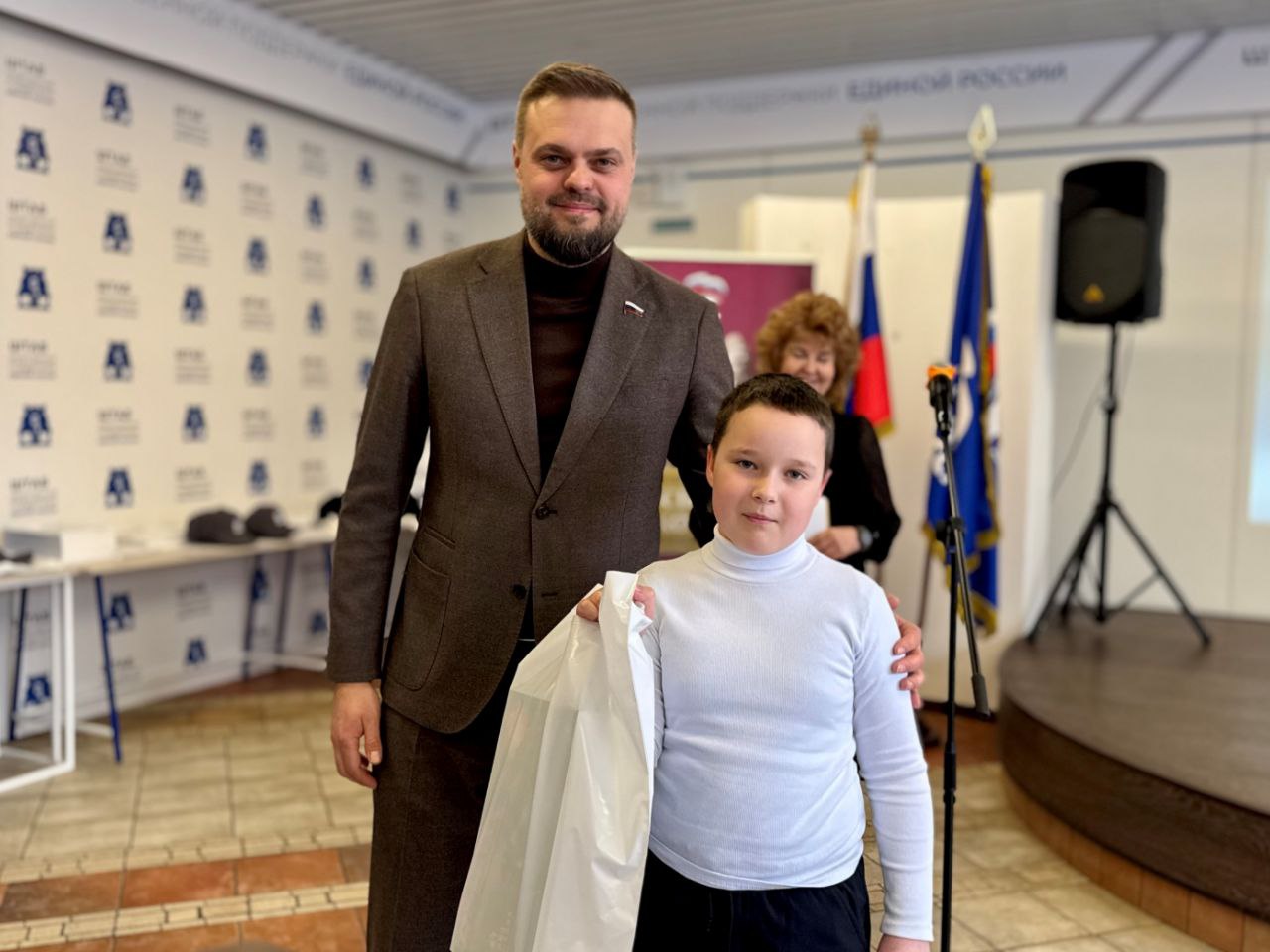 Артём Туров: На Смоленщине наградили участников конкурса "Мой папа – Герой!" Артём Туров: На Смоленщине наградили участников конкурса "Мой папа – Герой!"