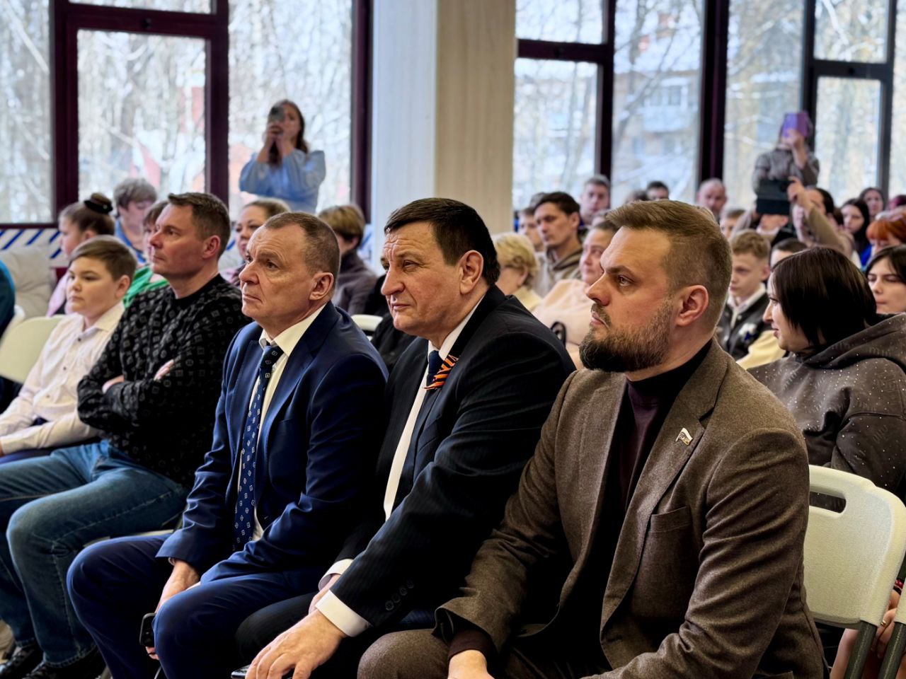 Артём Туров: На Смоленщине наградили участников конкурса "Мой папа – Герой!" Артём Туров: На Смоленщине наградили участников конкурса "Мой папа – Герой!"