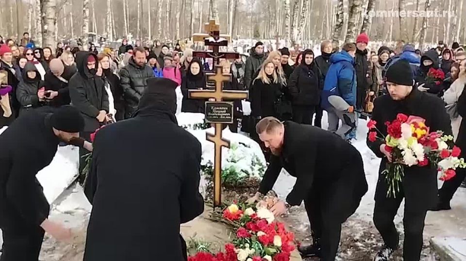 � ���������� �� ���������� �������� ���������� ������� ������ Shortparis ������� ��������