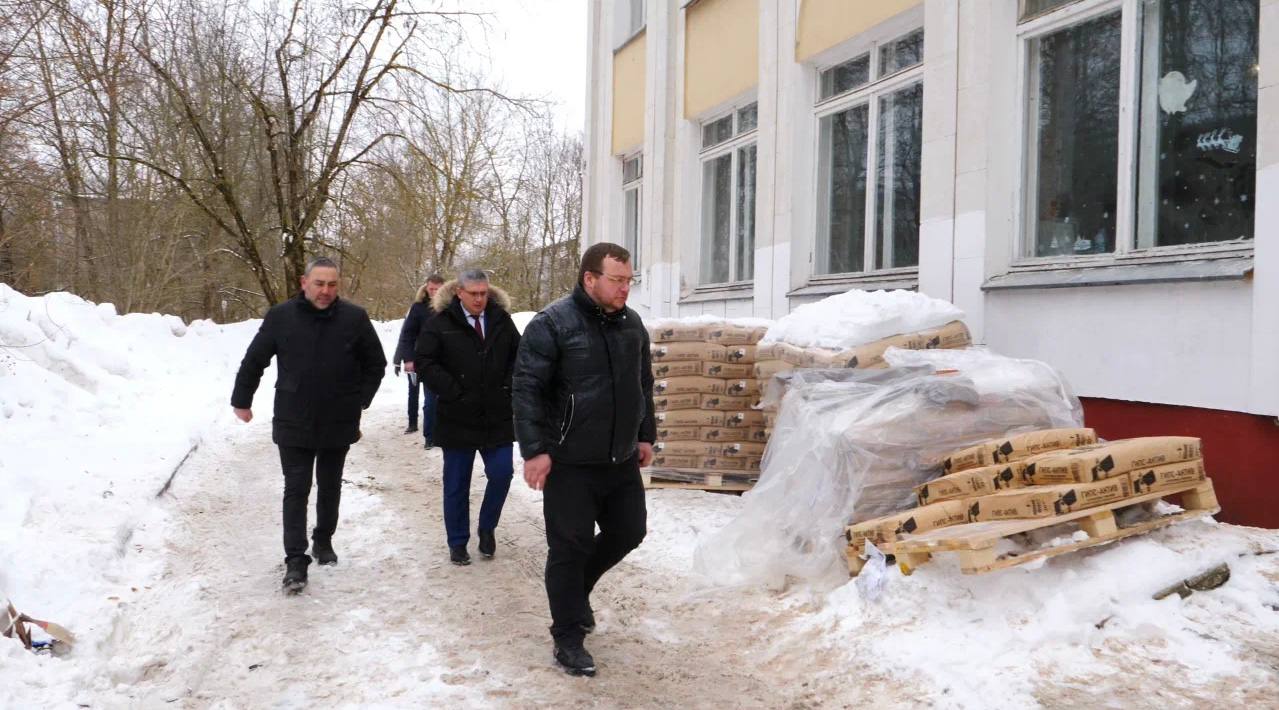 Александр Новиков: Посетил детский сад №51 «Росинка» — здесь 10 дней назад стартовал капитальный ремонт