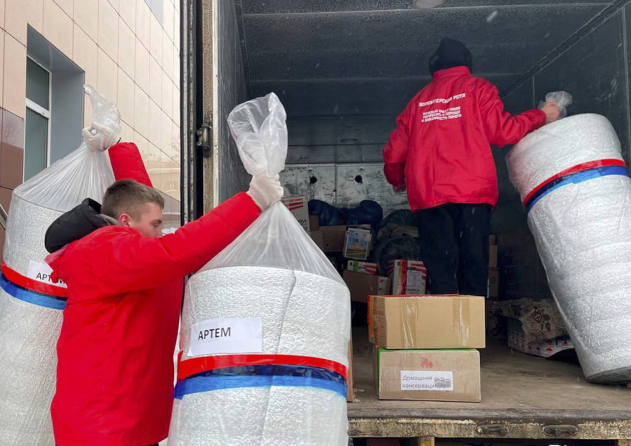 Смоленские волонтеры отправили на фронт пять тонн дополнительной помощью