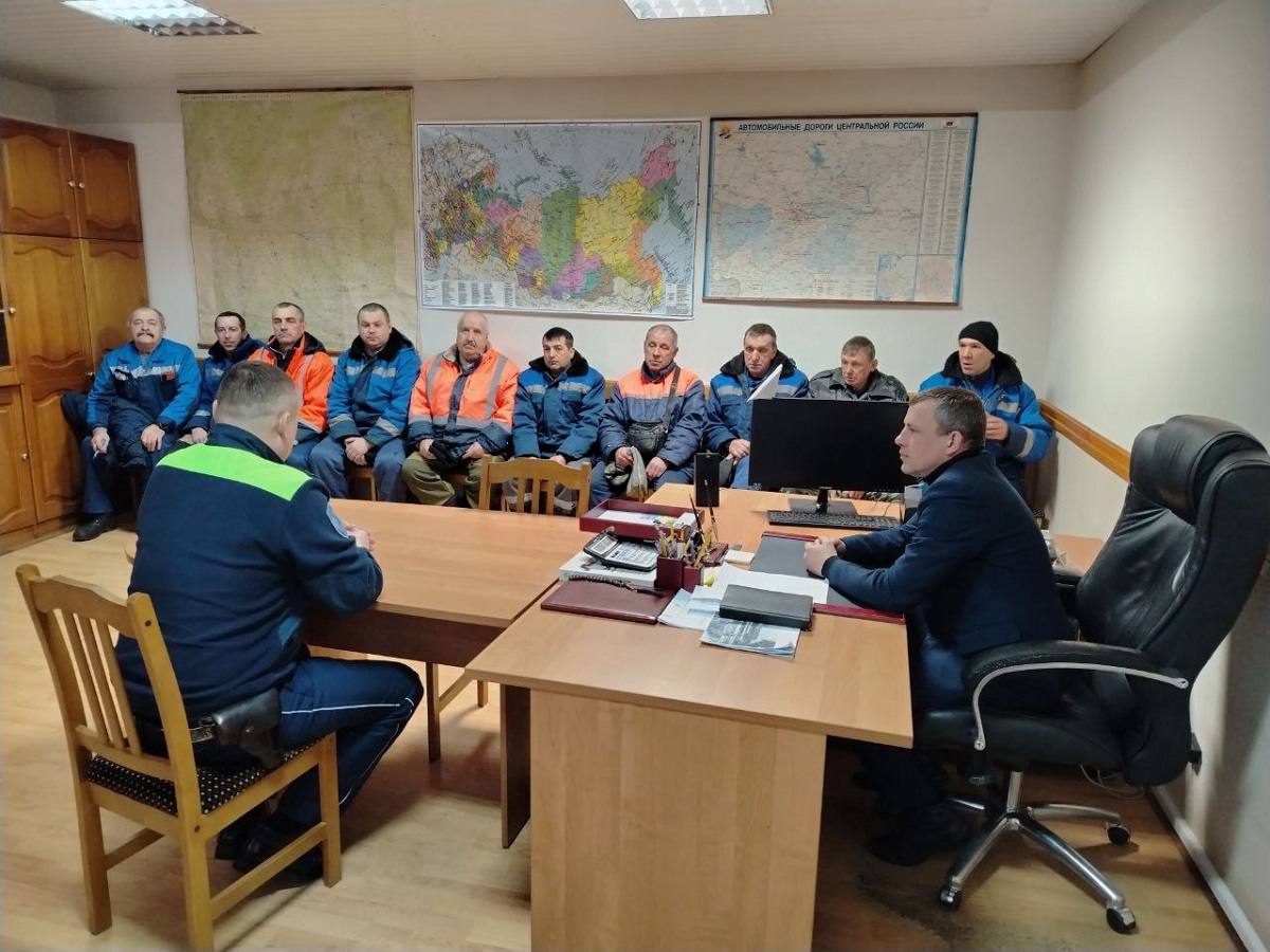 Профилактика ради безопасности: совместная работа Госавтоинспекции и дорожных служб по снижению аварийности Профилактика ради безопасности: совместная работа Госавтоинспекции и дорожных служб по снижению аварийности