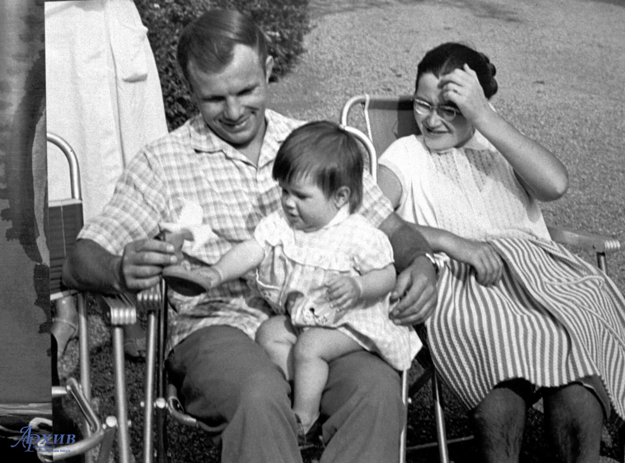 92 года со дня рождения первого космонавта планеты 92 года со дня рождения первого космонавта планеты