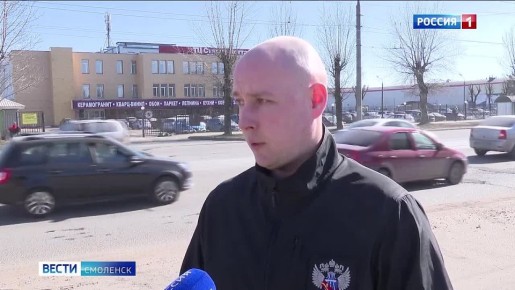 На центральных магистралях Смоленска начались дорожные работы – аварийный ямочный ремонт в помощь автомобилистам