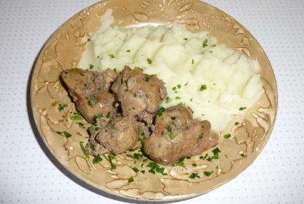 Куриная печень, жареная с луком: вкусный и простой рецепт