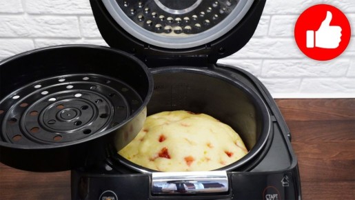 Нежный кекс с клубникой: идеальное лакомство для любого чаепития