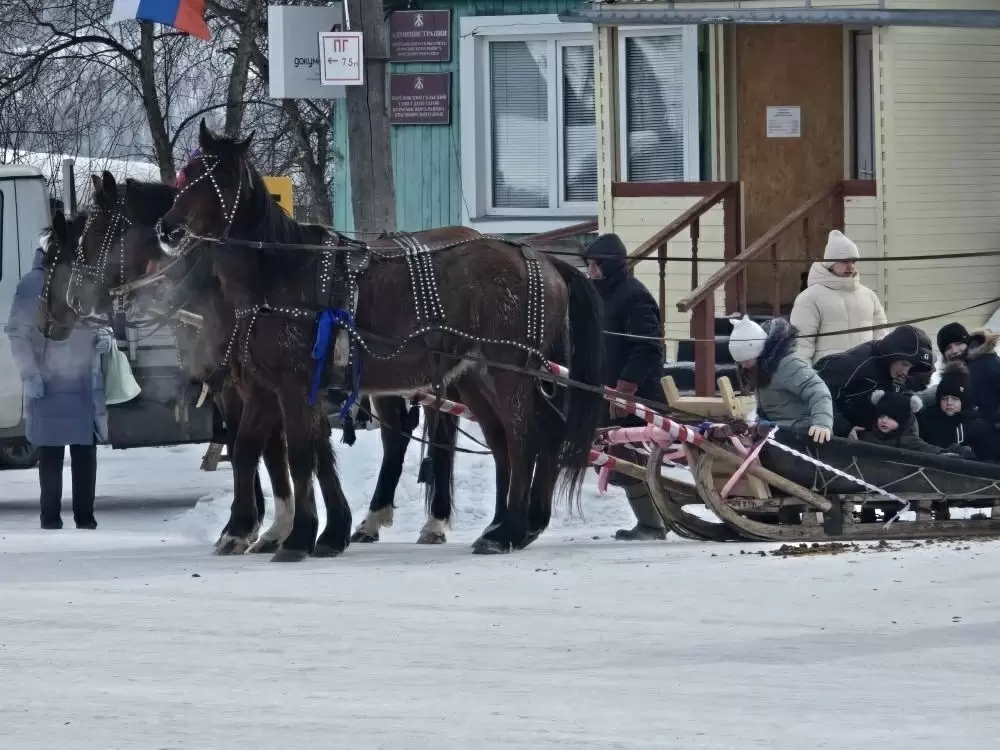 В Березовском селе стартовали масленичные гуляния