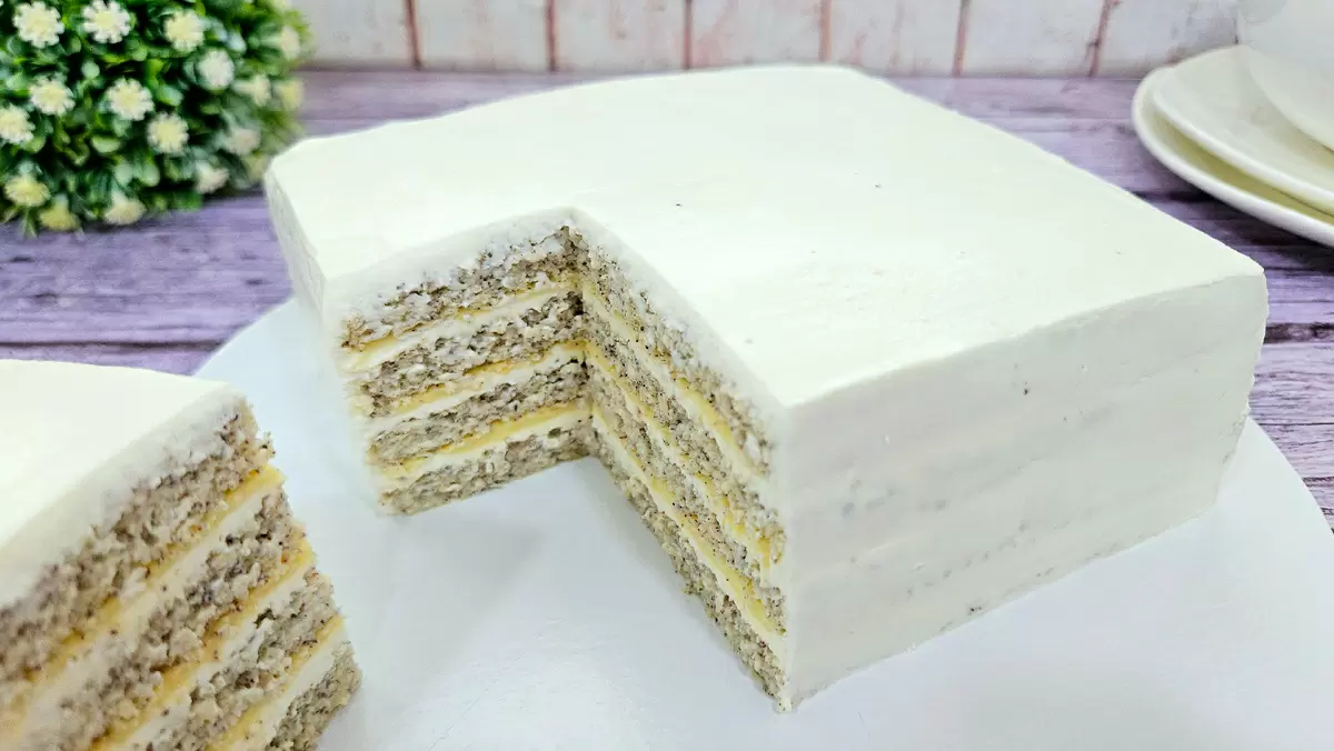 Освежающий десерт: простая овсянка с маком и лимоном без сахара и муки