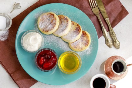 Как приготовить сырники, которые навевают ностальгию о детстве