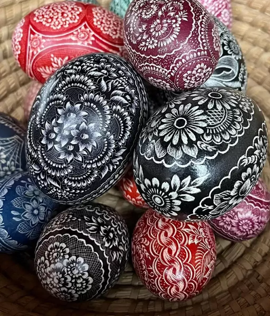 Необычные техники окрашивания пасхальных яиц для креативных натур