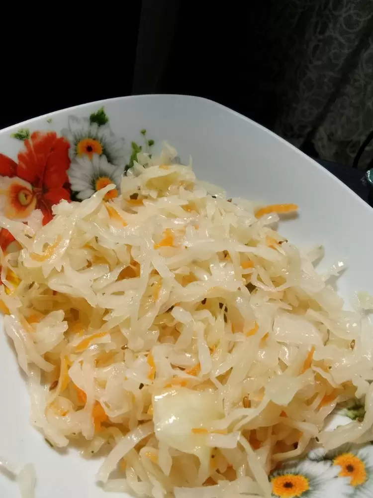 Квасим капусту в банке: легкий способ сделать заготовки на зиму