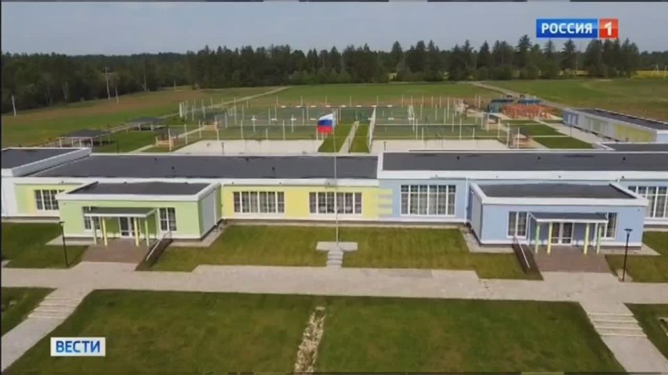 Председатель Госдумы РФ Вячеслав Володин в преддверии летней оздоровительной кампании посетил подшефный детский лагерь «Дугино-Феникс»