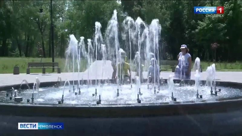 Вести-Смоленск - сотрудники МЧС призывают смолян соблюдать правила пожарной безопасности и позаботиться о своём здоровье в период жаркой погоды