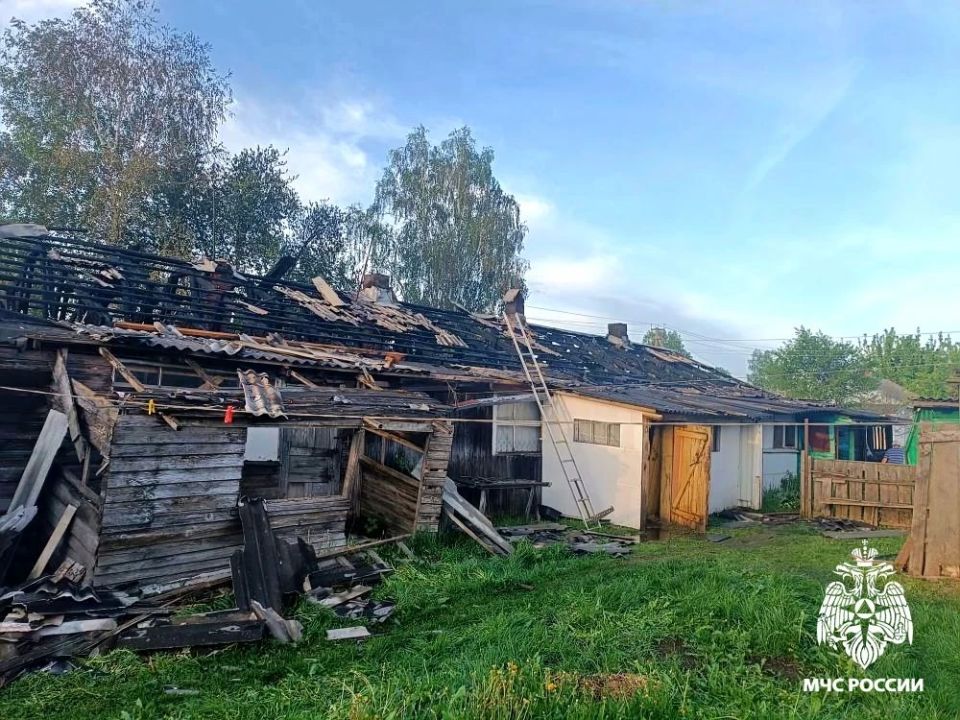 Дом на пять квартир поврежден пожаром