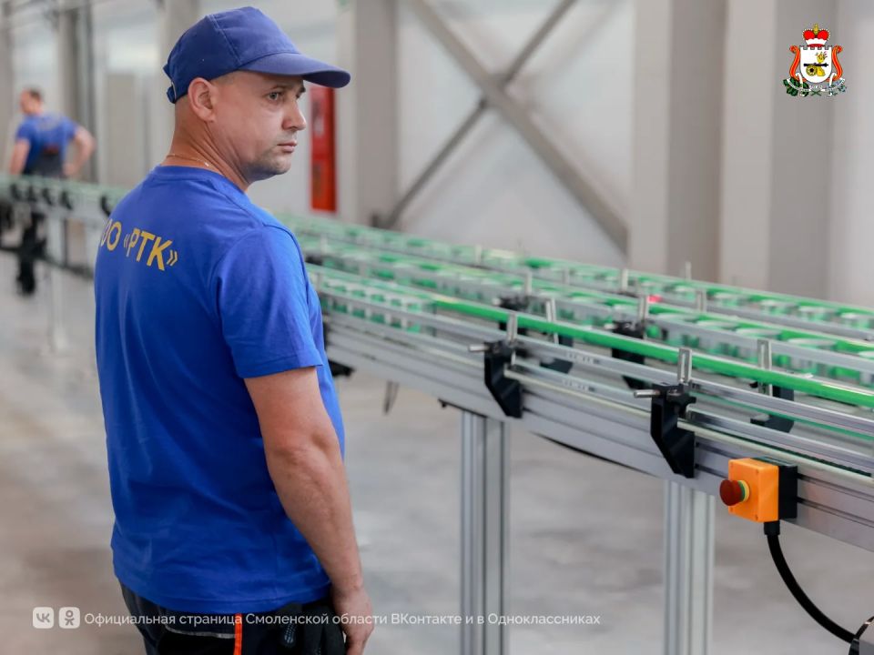 На Руднянском тарном комбинате запущена новая производственная линия На Руднянском тарном комбинате запущена новая производственная линия