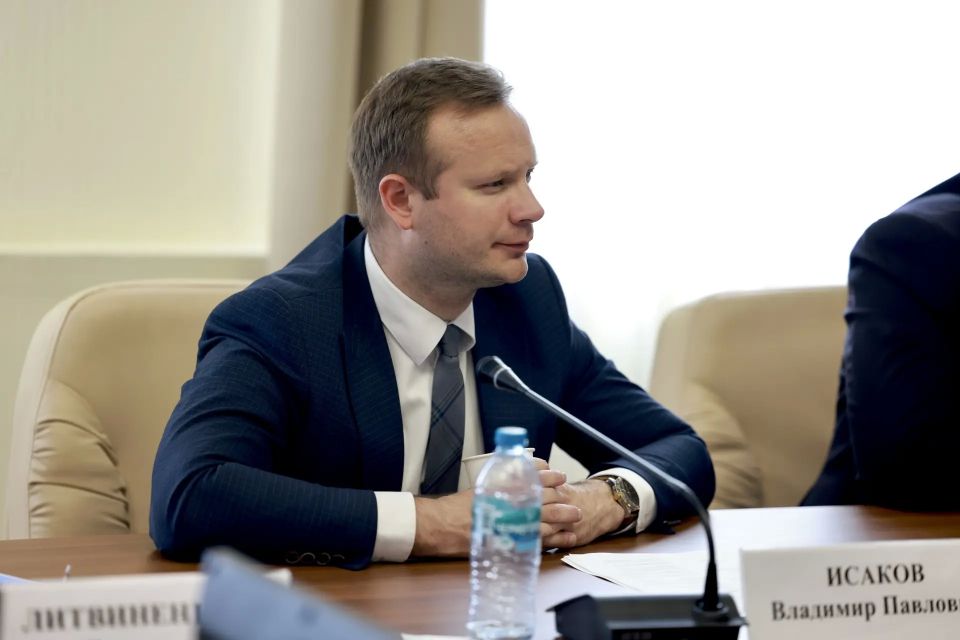 Василий Анохин: В Смоленске обсудили актуальную и важную для всей страны темы – демографию Василий Анохин: В Смоленске обсудили актуальную и важную для всей страны темы – демографию