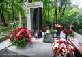 В Петербурге открыли памятник на могиле бывшего курского губернатора