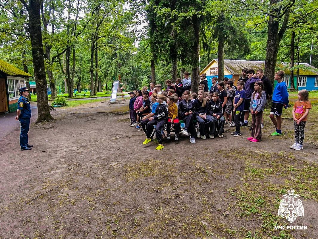 Чтобы лето прошло без пожаров, сотрудники МЧС напоминают смолянам правила безопасности Чтобы лето прошло без пожаров, сотрудники МЧС напоминают смолянам правила безопасности