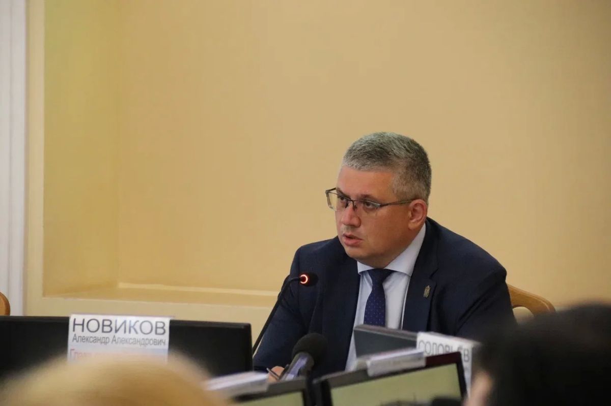 Александр Новиков: Совсем скоро наступит отопительный сезон, поэтому на общегородской планерке в первую очередь попросил ресурсоснабжающие организации подробно доложить, на каком этапе сейчас подготовка Александр Новиков: Совсем скоро наступит отопительный сезон, поэтому на общегородской планерке в первую очередь попросил ресурсоснабжающие организации подробно доложить, на каком этапе сейчас подготовка