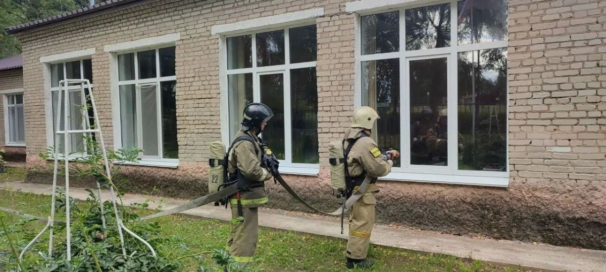 В преддверии нового учебного года в образовательных учреждениях Глинковского округа прошли пожарно-тактические занятия В преддверии нового учебного года в образовательных учреждениях Глинковского округа прошли пожарно-тактические занятия