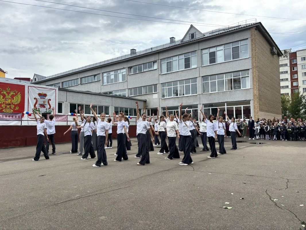 Артём Туров: С 1 сентября! с Днём знаний! Артём Туров: С 1 сентября! с Днём знаний!