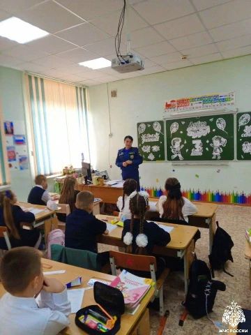 Безопасность начинается со знаний Безопасность начинается со знаний