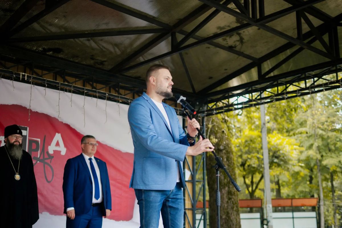 Артём Туров: В Смоленске прошел масштабный фестиваль стрит-арта "СмолАртГрад" Артём Туров: В Смоленске прошел масштабный фестиваль стрит-арта "СмолАртГрад"