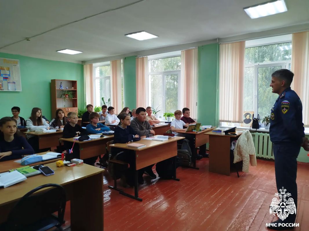 Безопасность начинается с каждого из нас Безопасность начинается с каждого из нас
