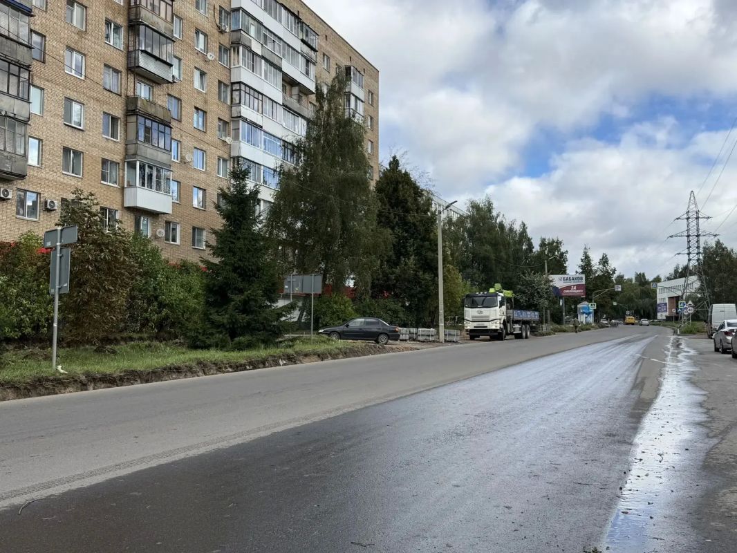 В Смоленске продолжается ремонт нескольких улиц В Смоленске продолжается ремонт нескольких улиц