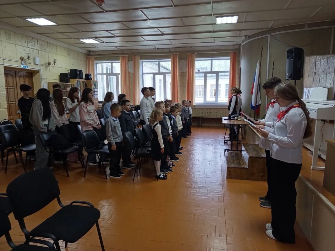 В Смоленской области стартовал обновленный курс «Разговоры о важном» В Смоленской области стартовал обновленный курс «Разговоры о важном»