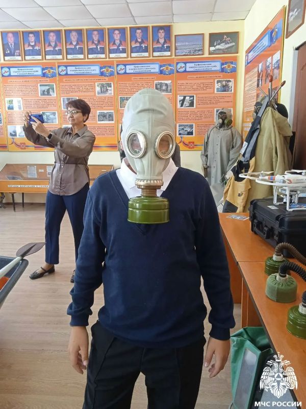 Урок в музее. На нестандартный Всероссийский открытый урок по безопасности жизнедеятельности в смоленском музее МЧС России попали ученики Верховской основной школы Урок в музее. На нестандартный Всероссийский открытый урок по безопасности жизнедеятельности в смоленском музее МЧС России попали ученики Верховской основной школы