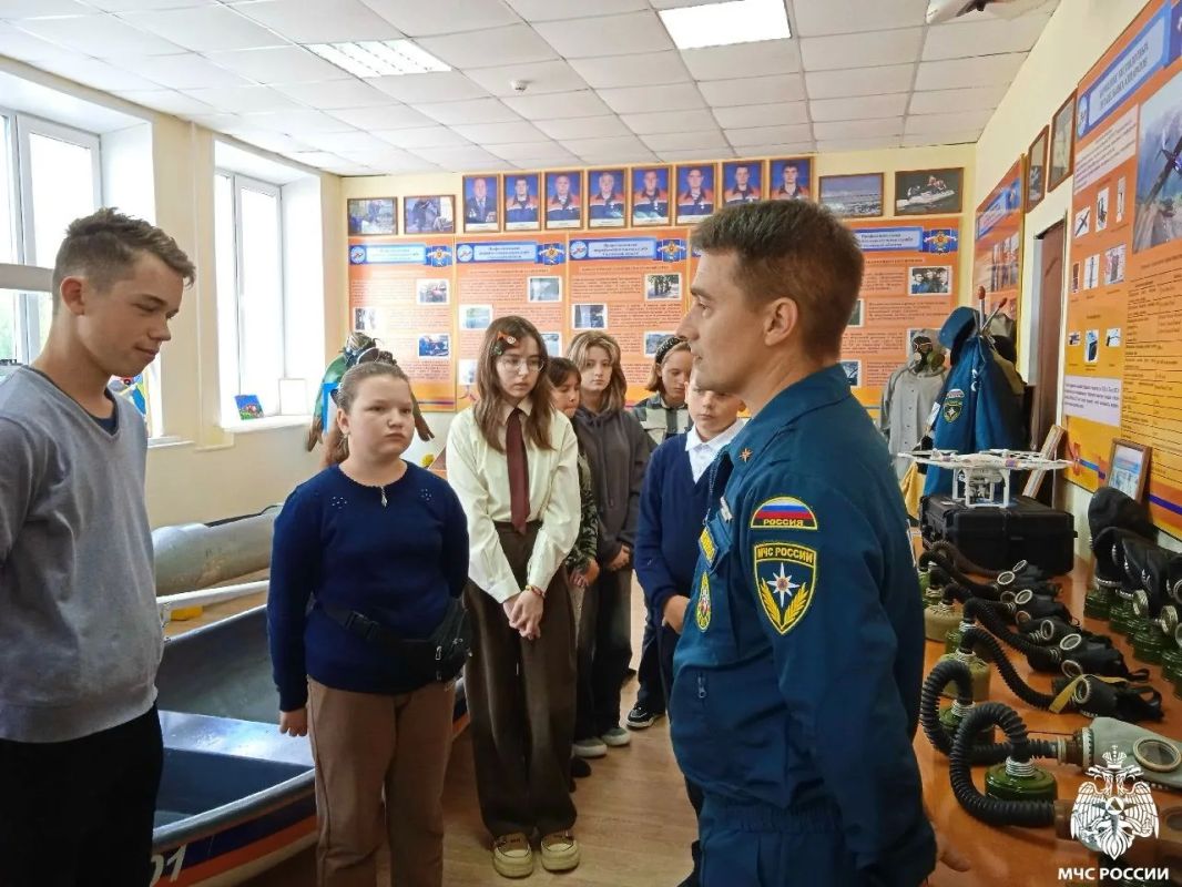 Урок в музее. На нестандартный Всероссийский открытый урок по безопасности жизнедеятельности в смоленском музее МЧС России попали ученики Верховской основной школы Урок в музее. На нестандартный Всероссийский открытый урок по безопасности жизнедеятельности в смоленском музее МЧС России попали ученики Верховской основной школы
